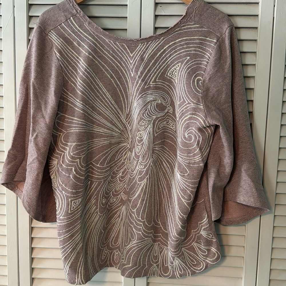 Akemi & Kin Sz M embellished 3/4 length sleeves lightweight pullover roomy Sz M